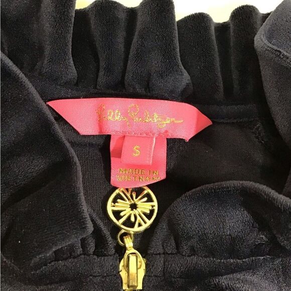 Lily Pulitzer Skipper Round Hem Ruffle Velour Popover Size Small - Picture 3 of 16